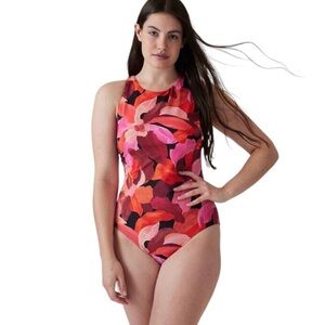 Athleta One-Piece Swimsuit Women's Size Medium Pink Floral Maldives High Neck‎